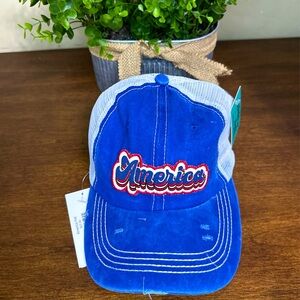 Women’s Hat, NWT